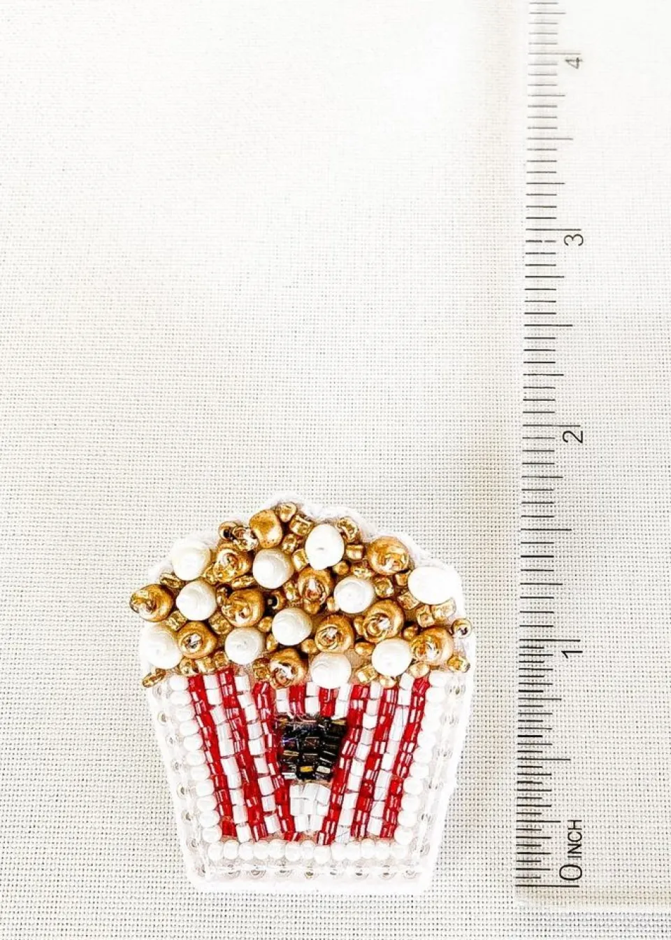 dos-femmes-popcorn-earrings-uLOvBWOm-2.webp Hot Dos Femmes Popcorn Earrings