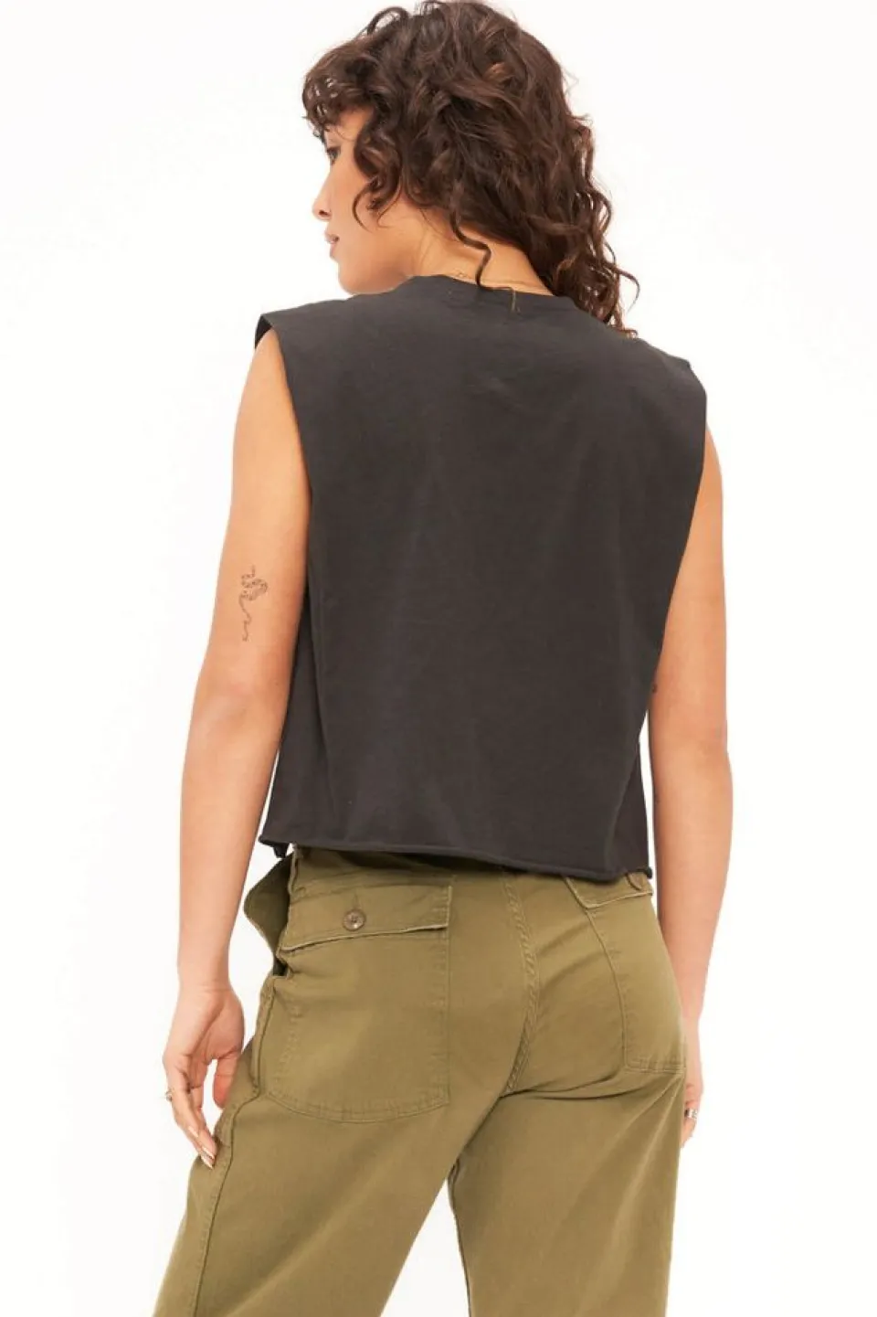 project-social-t-crystals-musc-oPAGJhfD-2.webp New Project Social T Crystals Muscle Tank