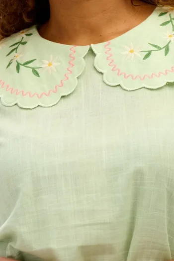 Best Sugarhill Brighton Macie Scallop Collar Top Floral Embroidery